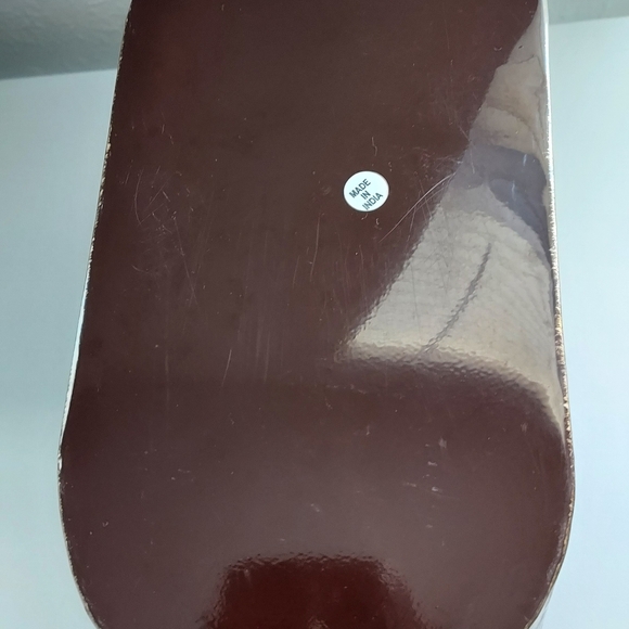 Hammered Basket Weave Metal Bronze Colored Oval Planter Bucket - Picture 8 of 8